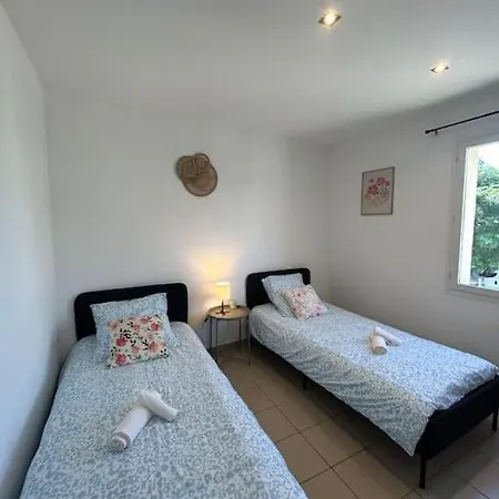 L'adrien Hebrard Parking Facile Apartment *